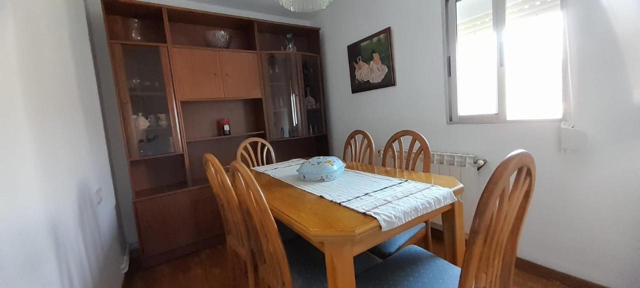 Apartamento O descanso da abella  Ourense Exterior foto